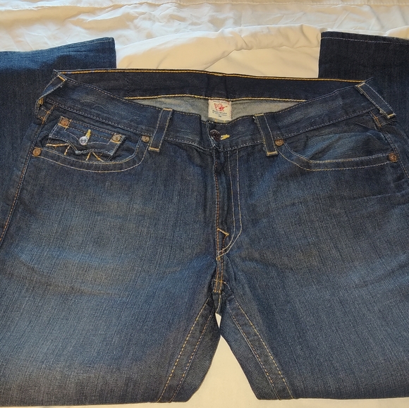 True religion - Picture 2 of 3